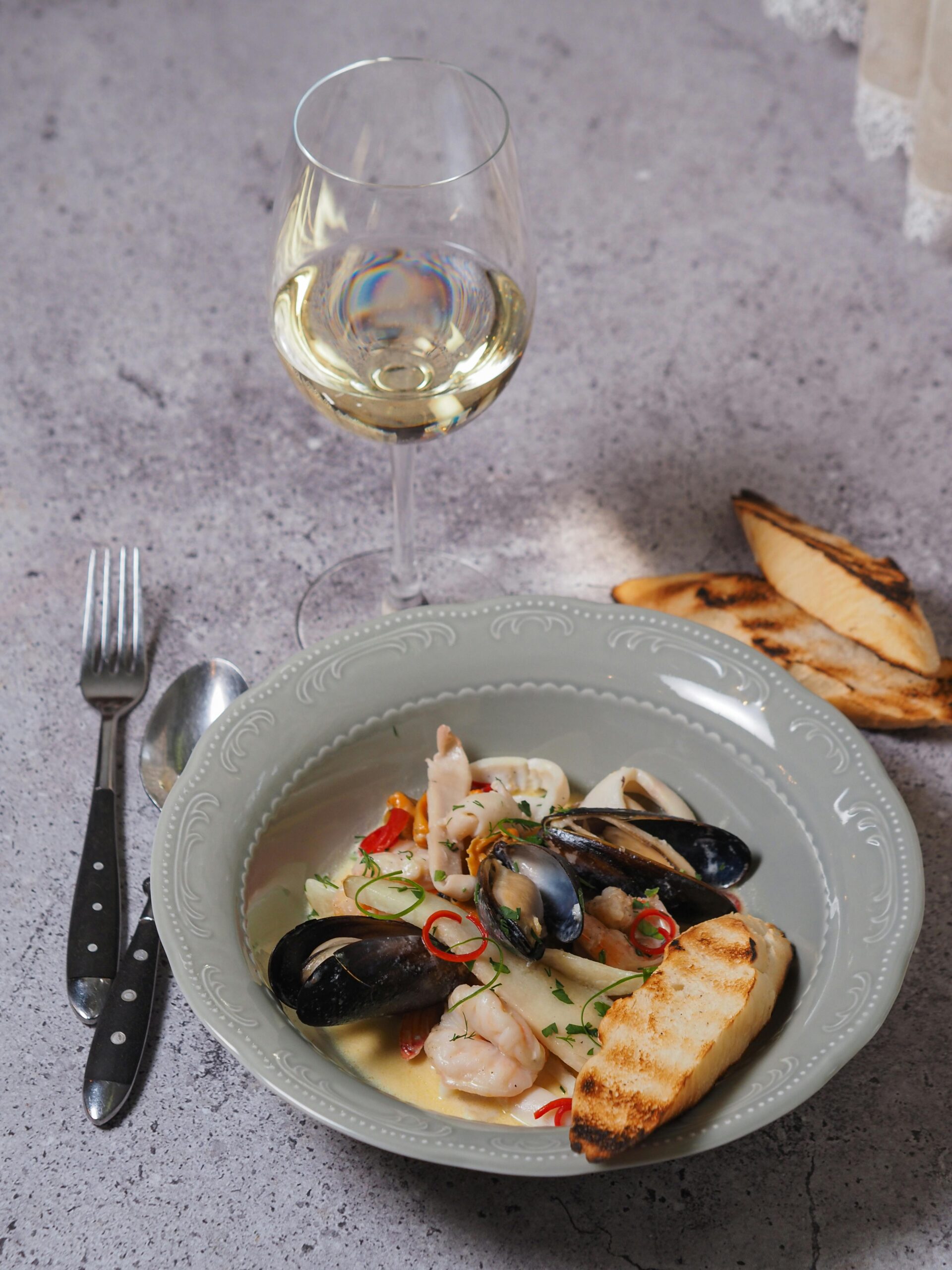 Seafood Love With Albariño