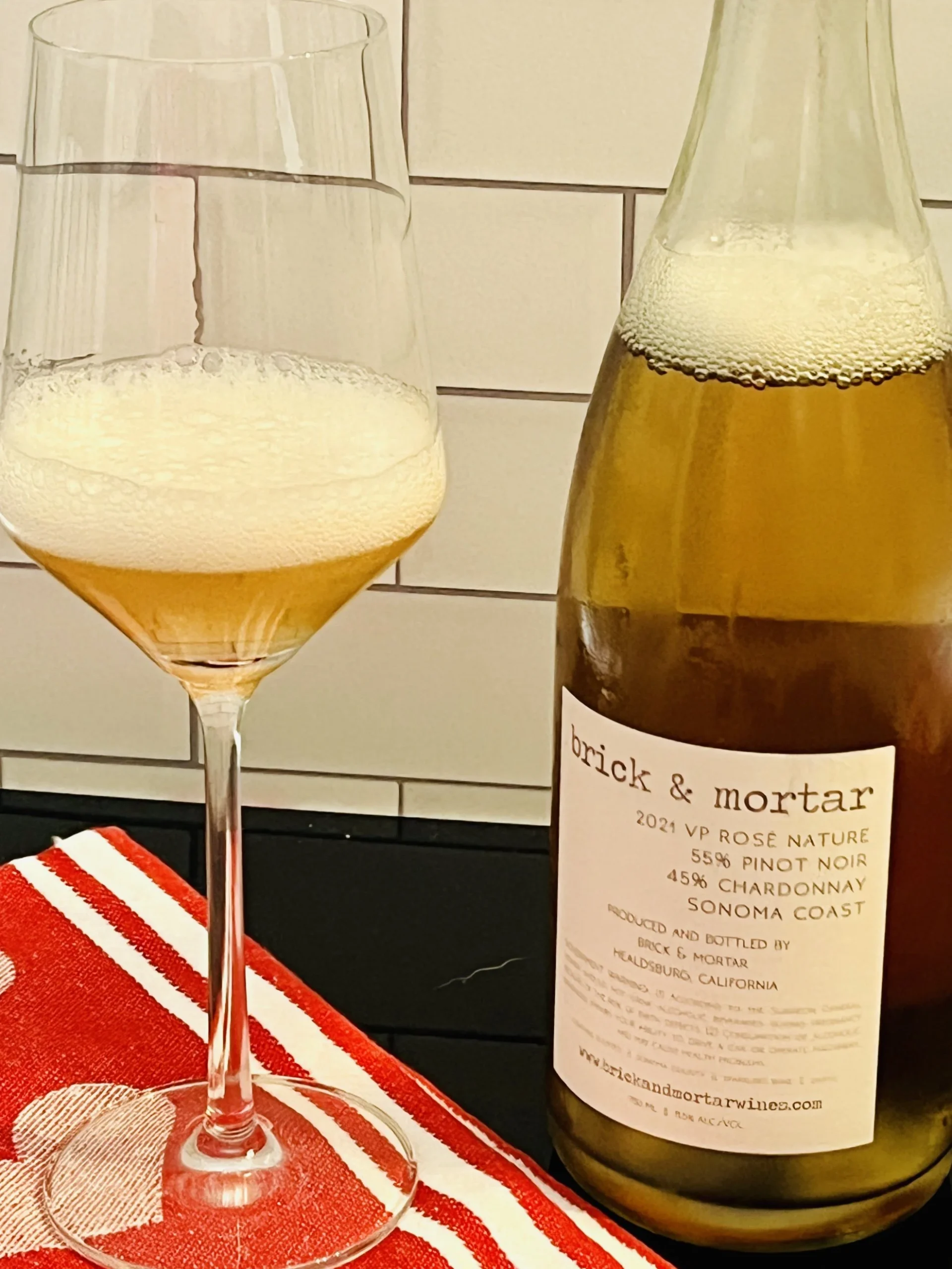 Bubbly Grape Mood With Brick &Mortar Rosé