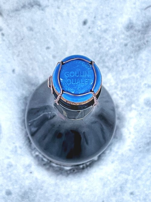 Nature’s Glitter: Snow or Champagne?