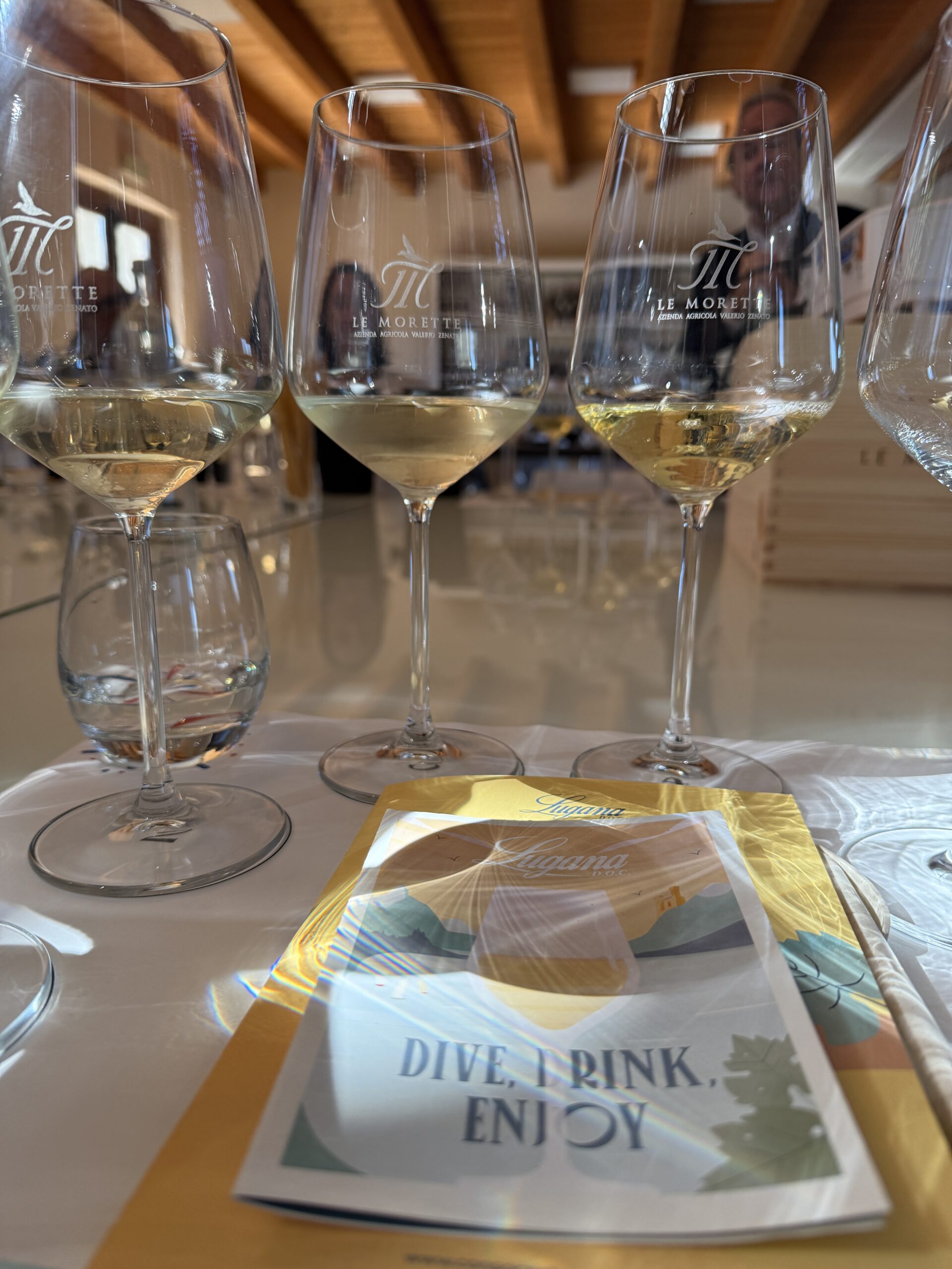 Pour, Adore, Repeat in Lugana- White Wine Elegance